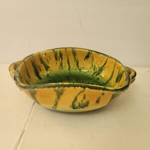 VINTAGE Majolica Art Pottery Italian Serving Bowl yellow green Drip Glaze Italy